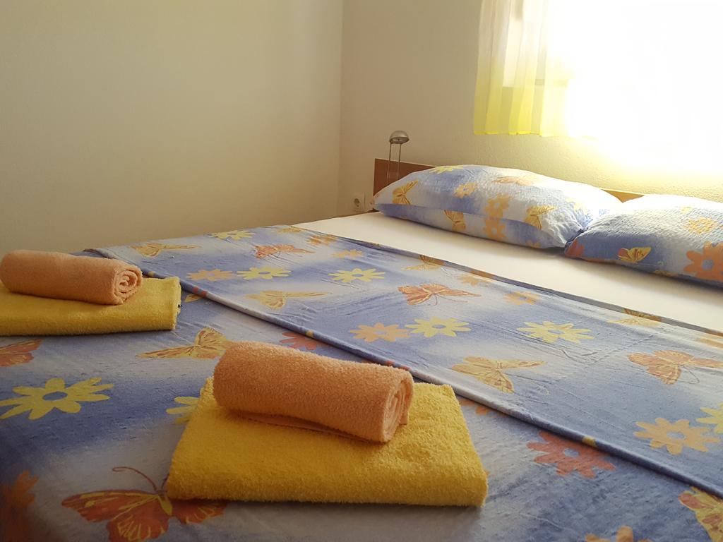 Apartments Mirakul Lopar Zewnętrze zdjęcie