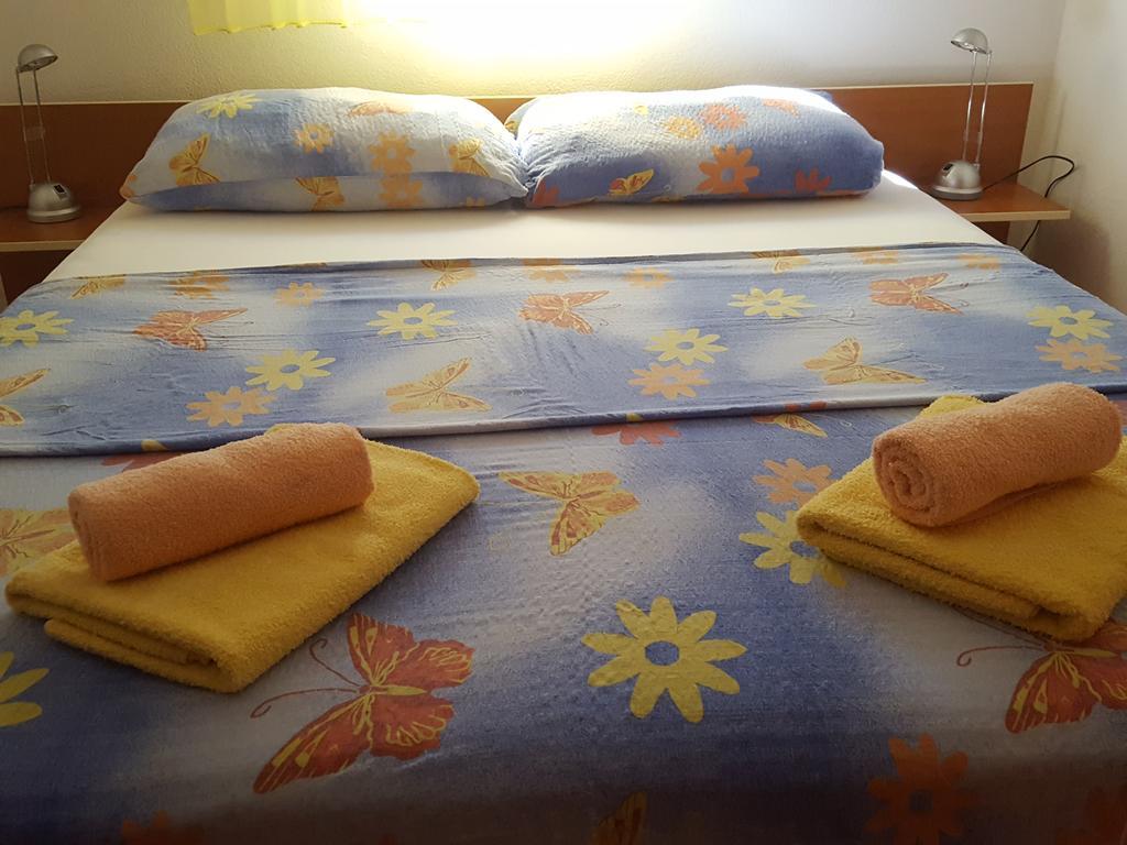 Apartments Mirakul Lopar Zewnętrze zdjęcie