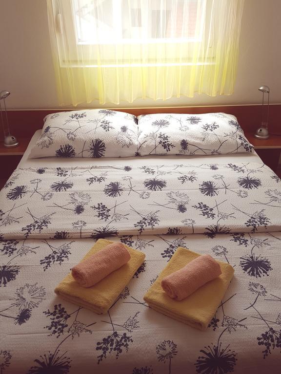 Apartments Mirakul Lopar Zewnętrze zdjęcie