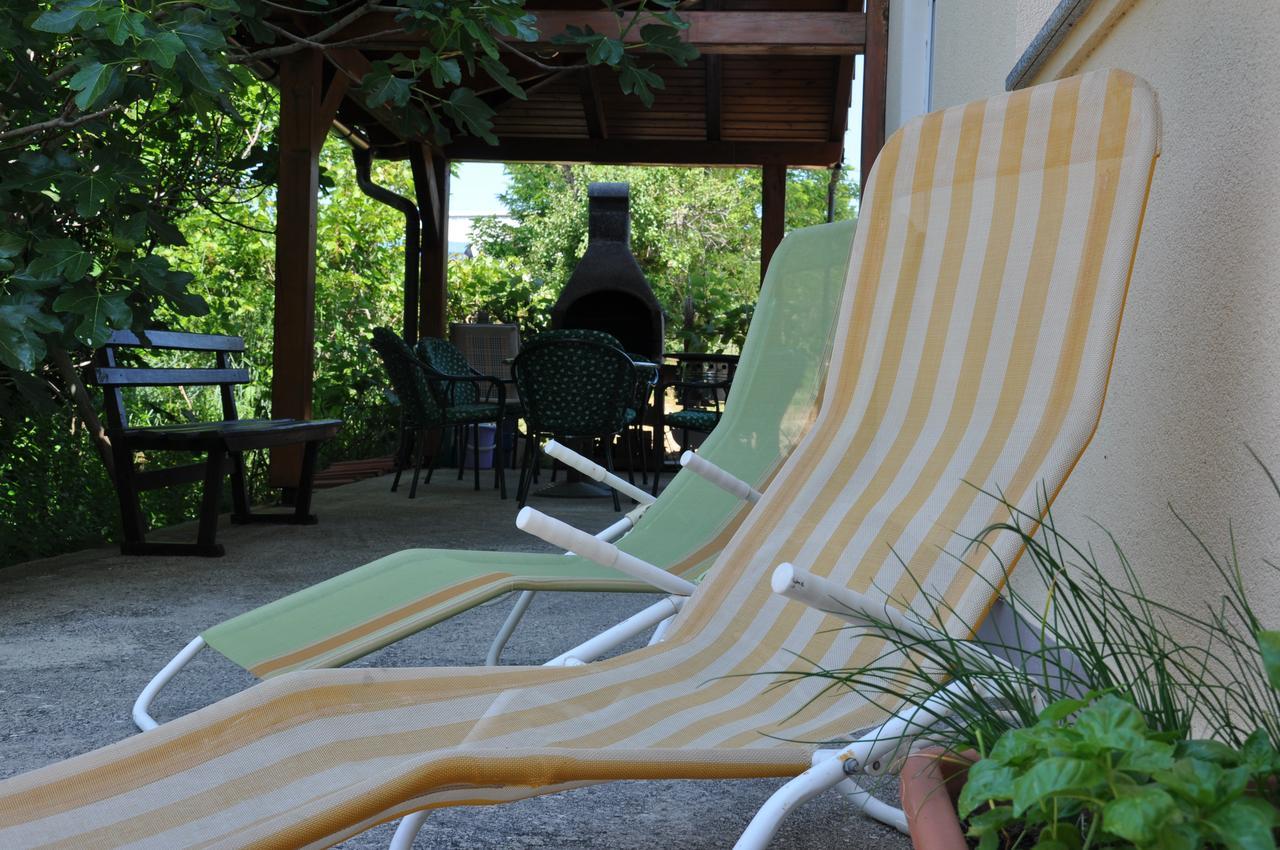 Apartments Mirakul Lopar Zewnętrze zdjęcie
