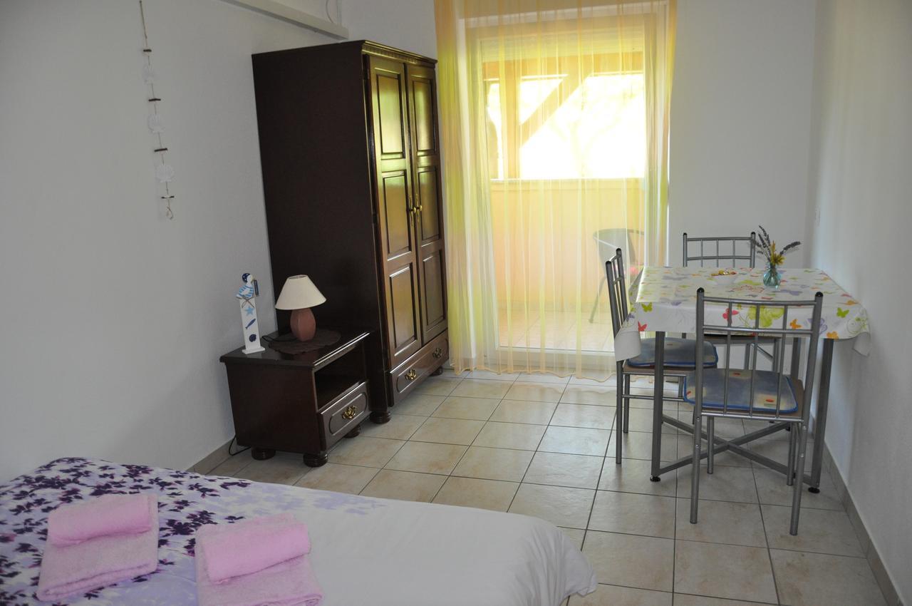 Apartments Mirakul Lopar Zewnętrze zdjęcie
