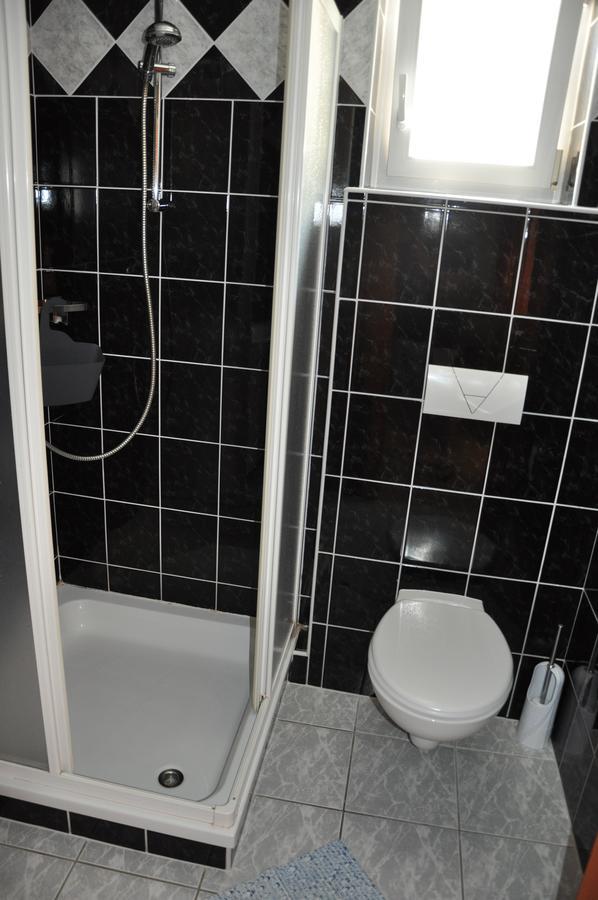 Apartments Mirakul Lopar Zewnętrze zdjęcie
