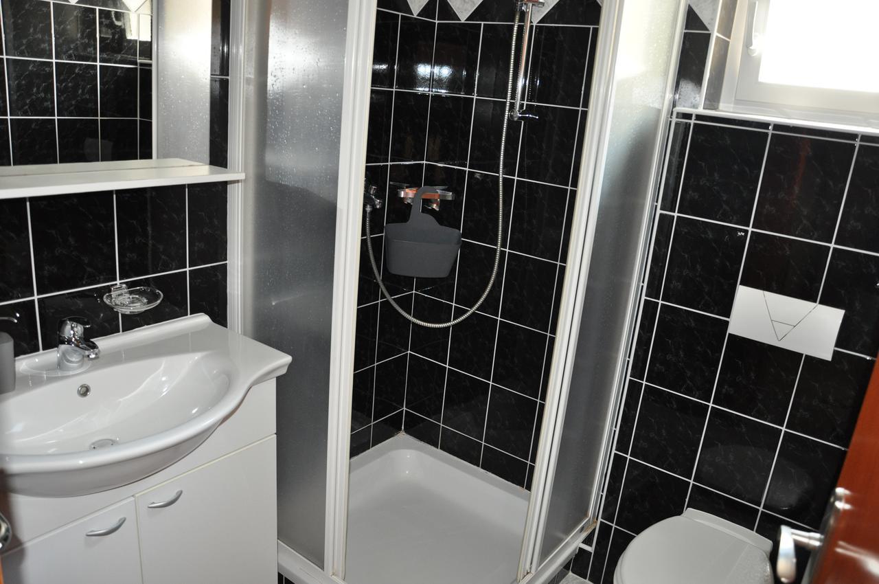Apartments Mirakul Lopar Zewnętrze zdjęcie