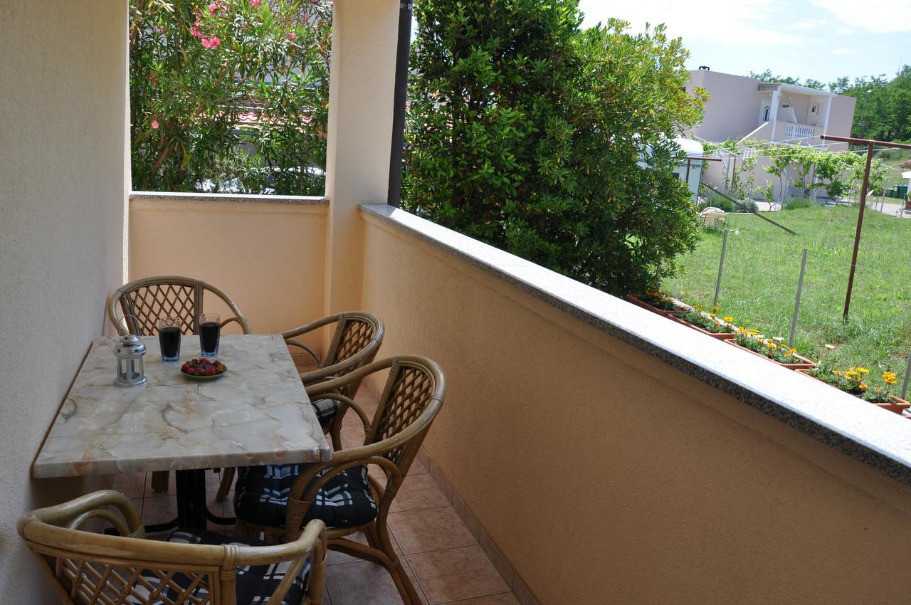 Apartments Mirakul Lopar Zewnętrze zdjęcie